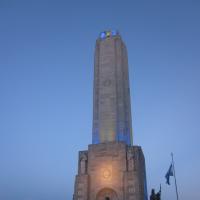 Monumento a la Bandera im Abendgrauen